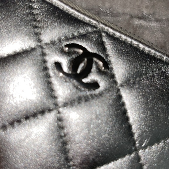 Preloved Chanel silver wallet great condition has some scuff marks . - Picture 7 of 14